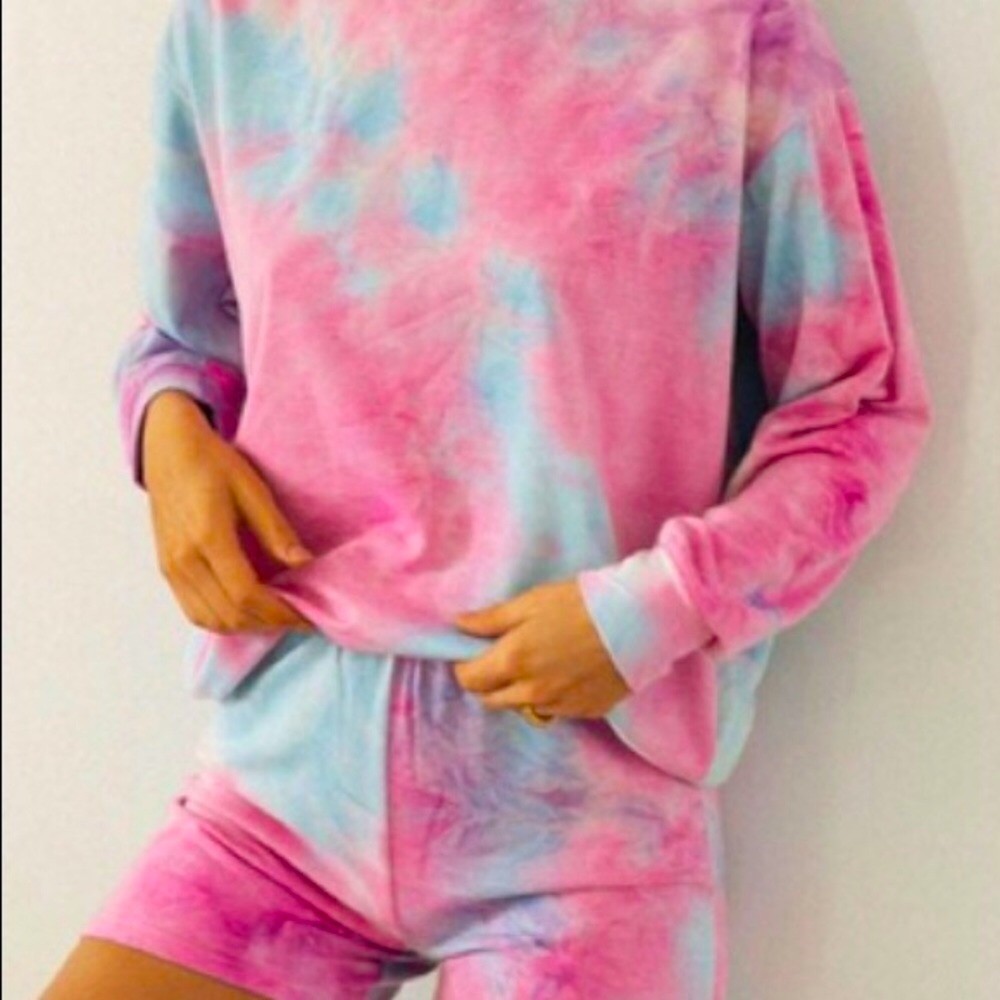 New!!! Pink Blue Tie Dye Lounge Set ! - Picture 5 of 7